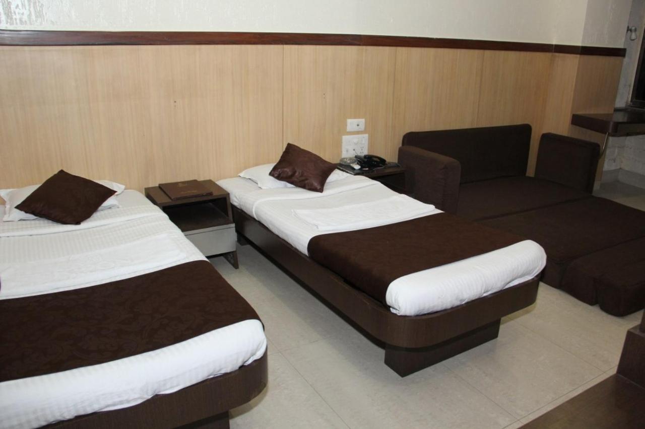Hotel Ripon Palace Mumbai Exterior photo
